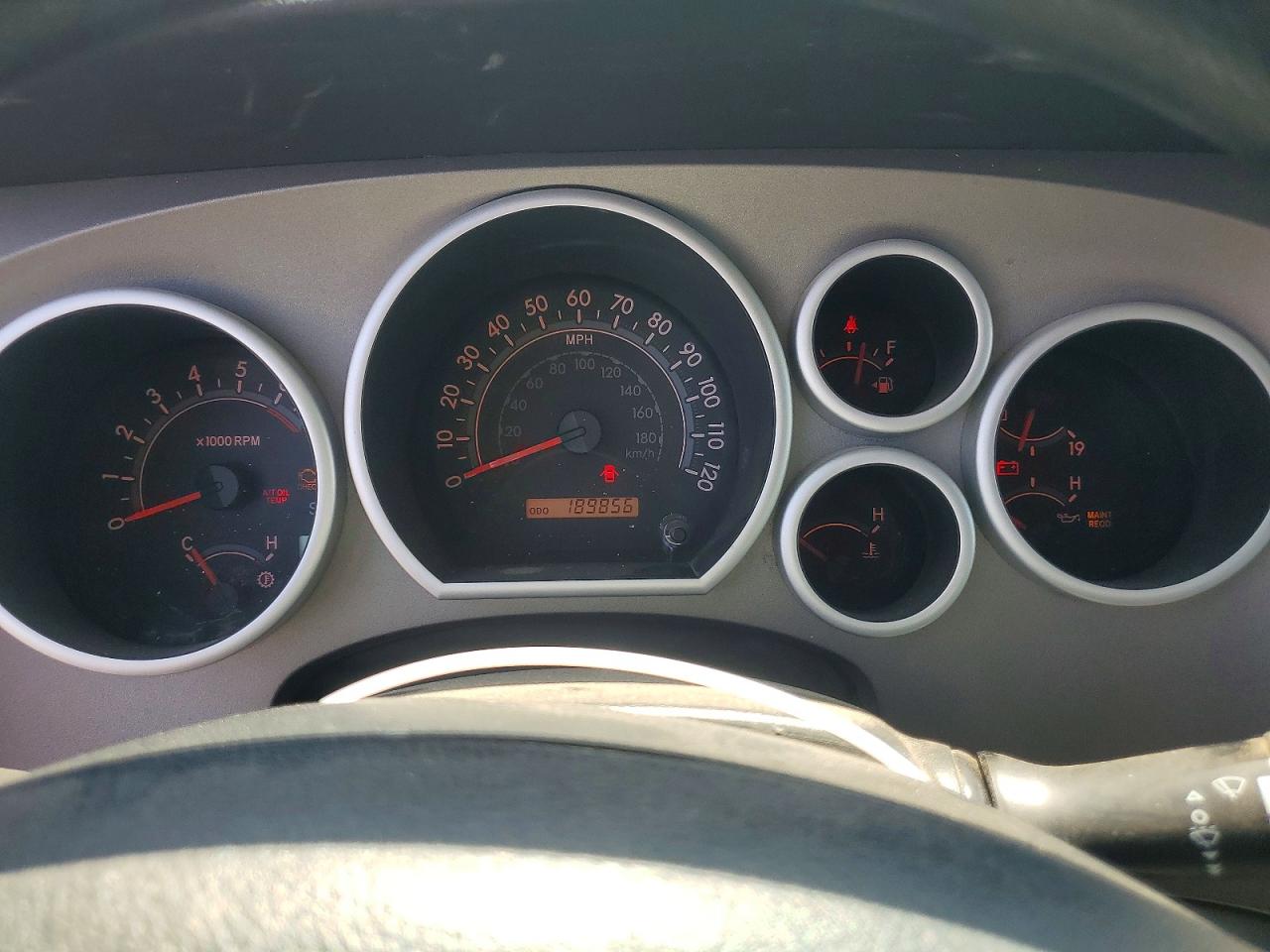 2011 TOYOTA TUNDRA