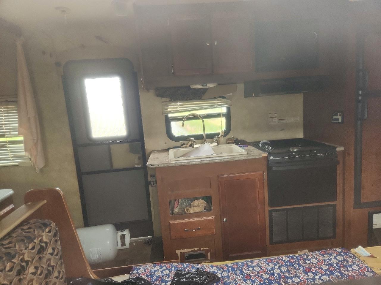 2015 GULF STREAM BREEZE