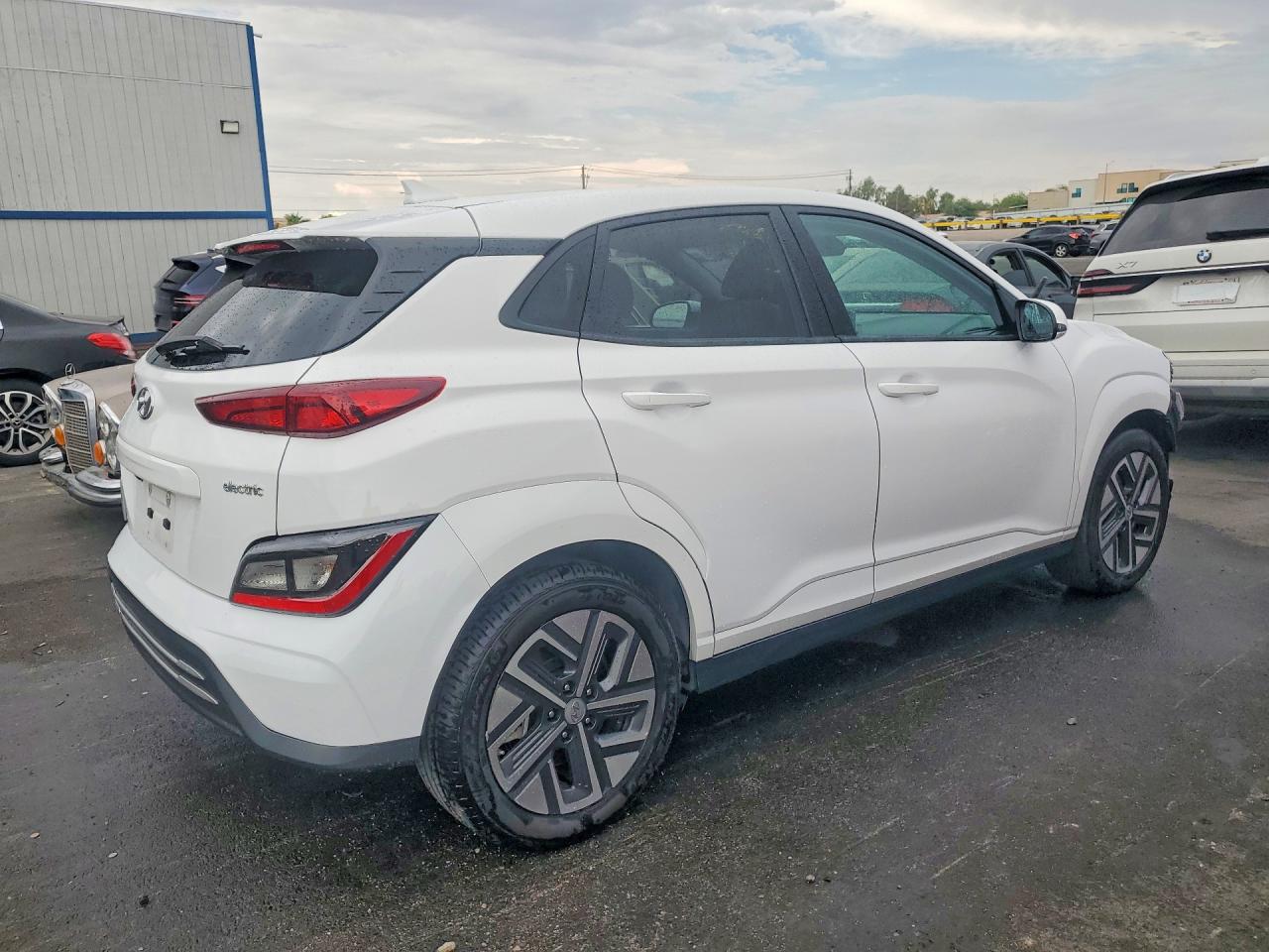 2023 HYUNDAI KONA