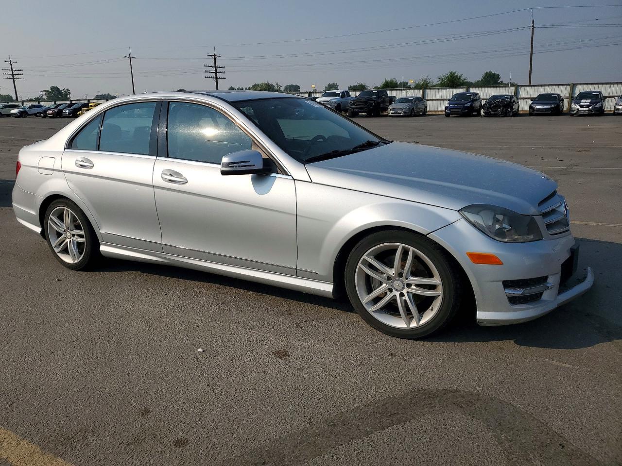 2012 MERCEDES-BENZ C-CLASS