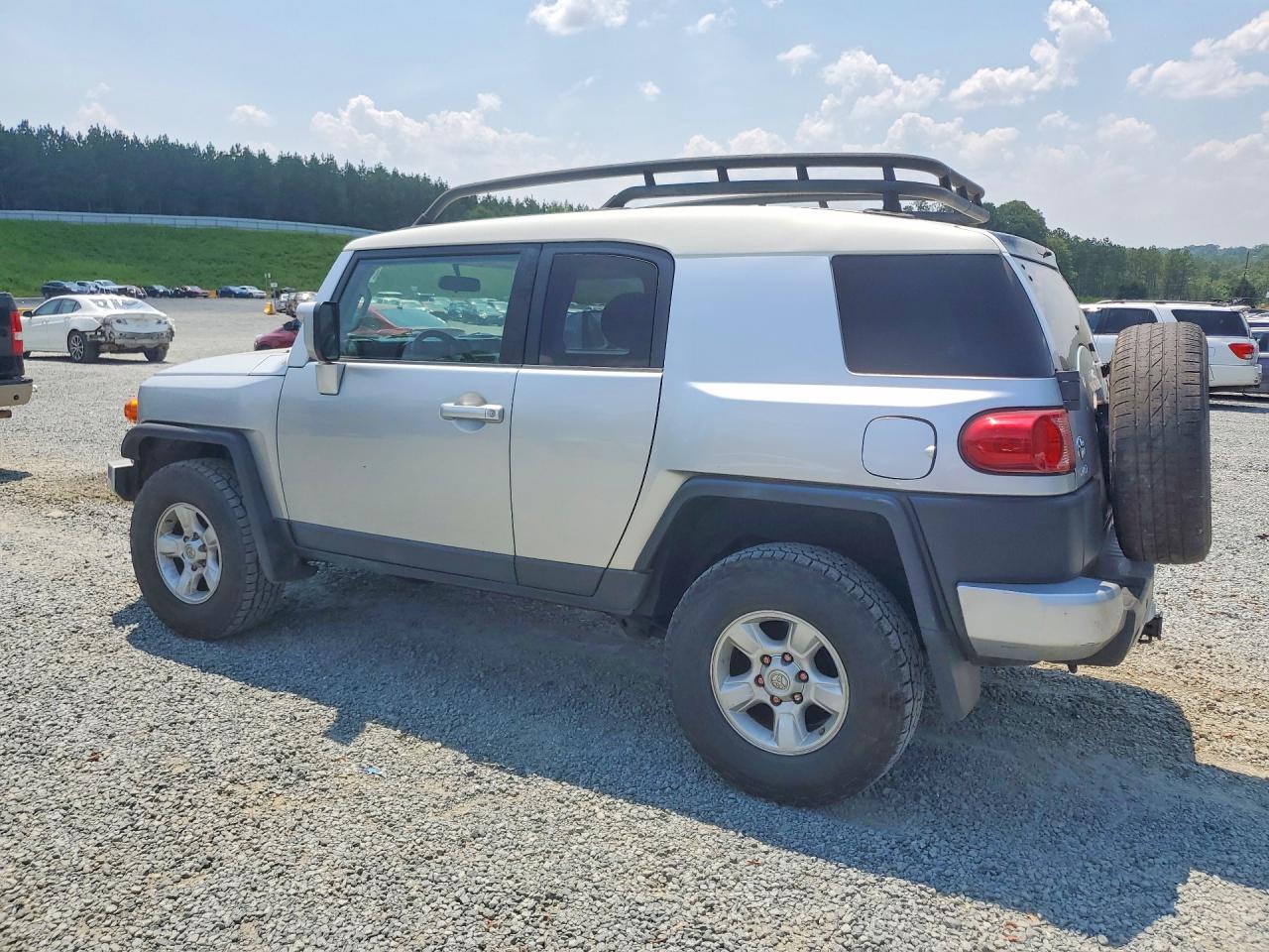2007 TOYOTA FJ CRUISER