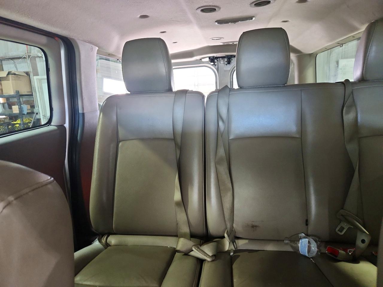 2016 NISSAN NV