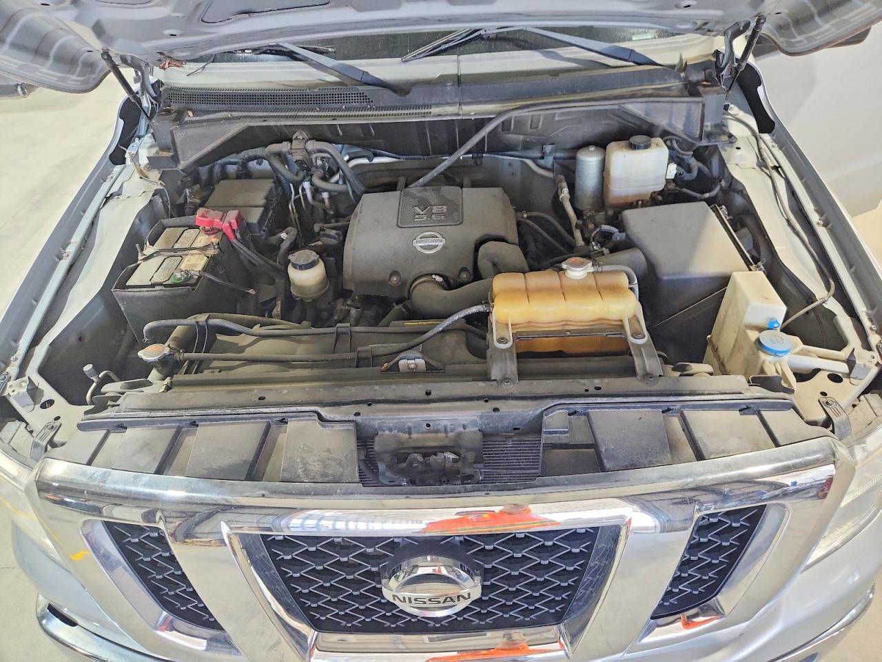2016 NISSAN NV
