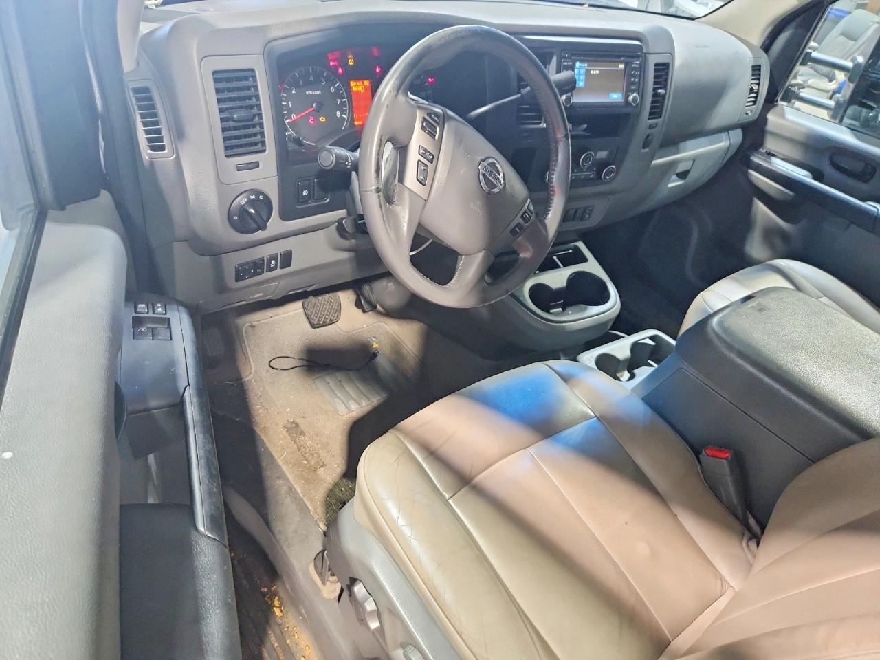 2016 NISSAN NV