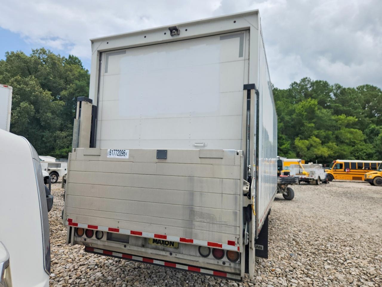 2022 ISUZU NPR