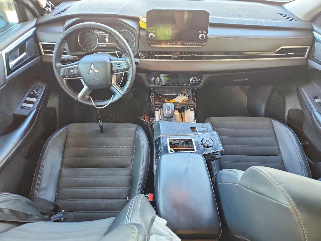 2022 MITSUBISHI OUTLANDER