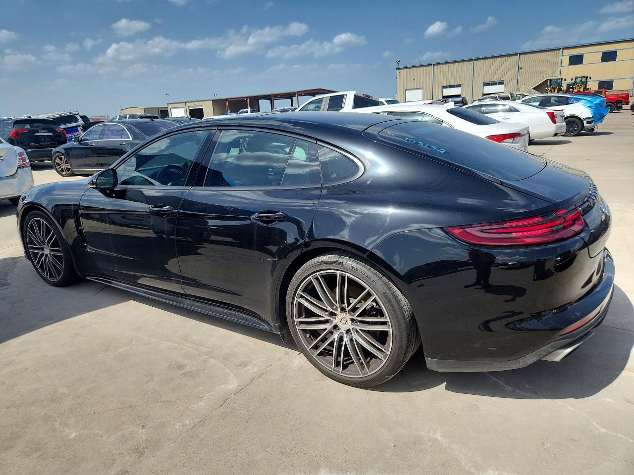 2018 PORSCHE PANAMERA
