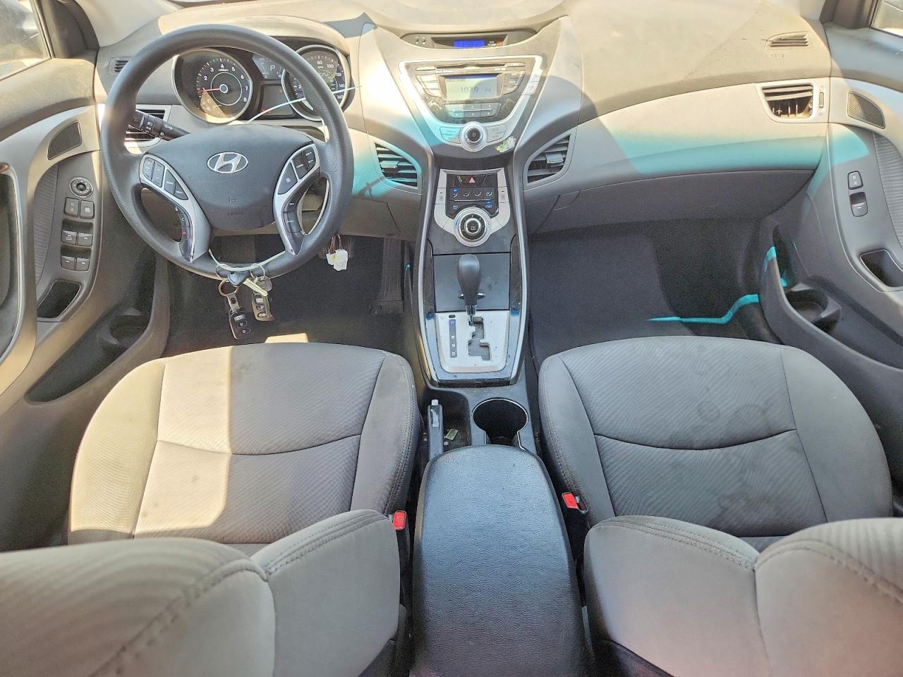2012 HYUNDAI ELANTRA