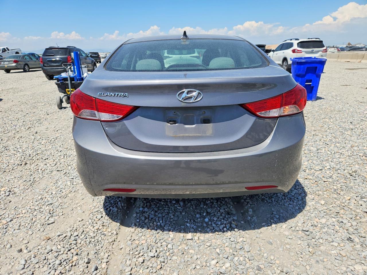 2012 HYUNDAI ELANTRA
