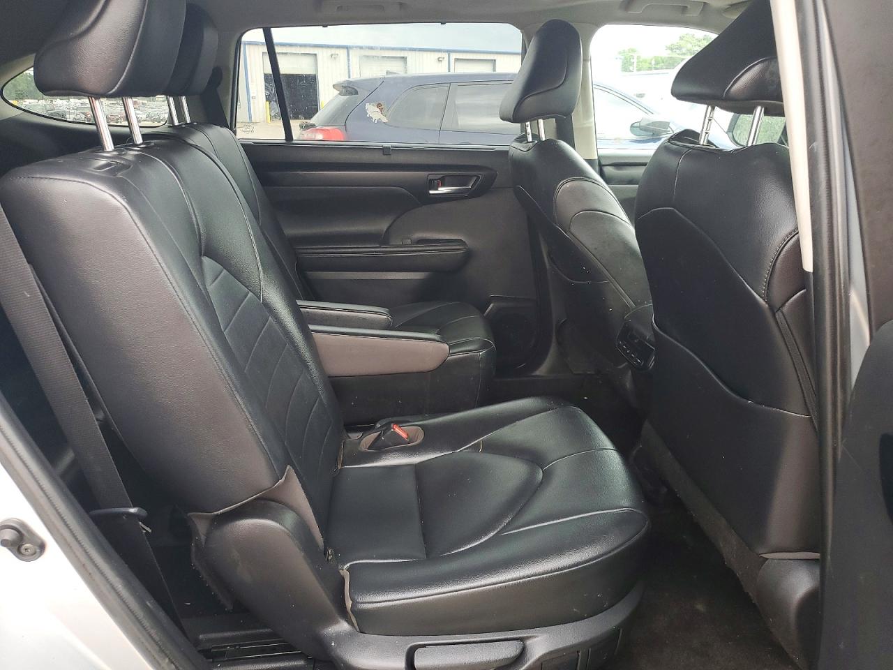 2020 TOYOTA HIGHLANDER