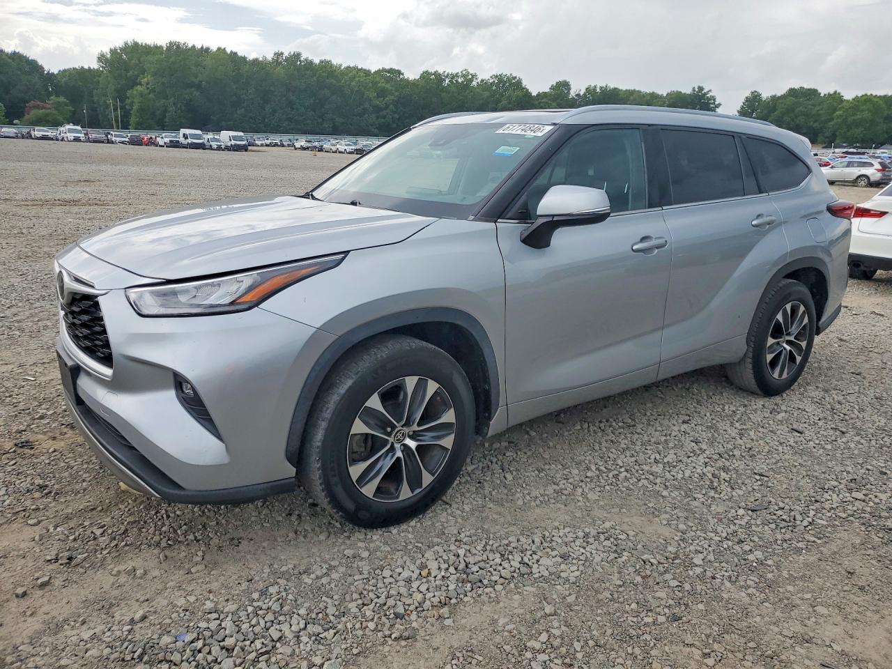 2020 TOYOTA HIGHLANDER