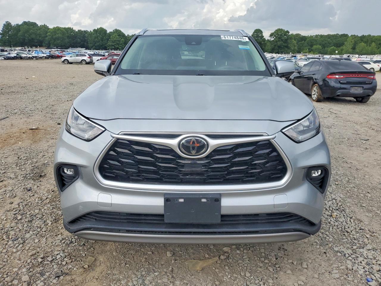 2020 TOYOTA HIGHLANDER
