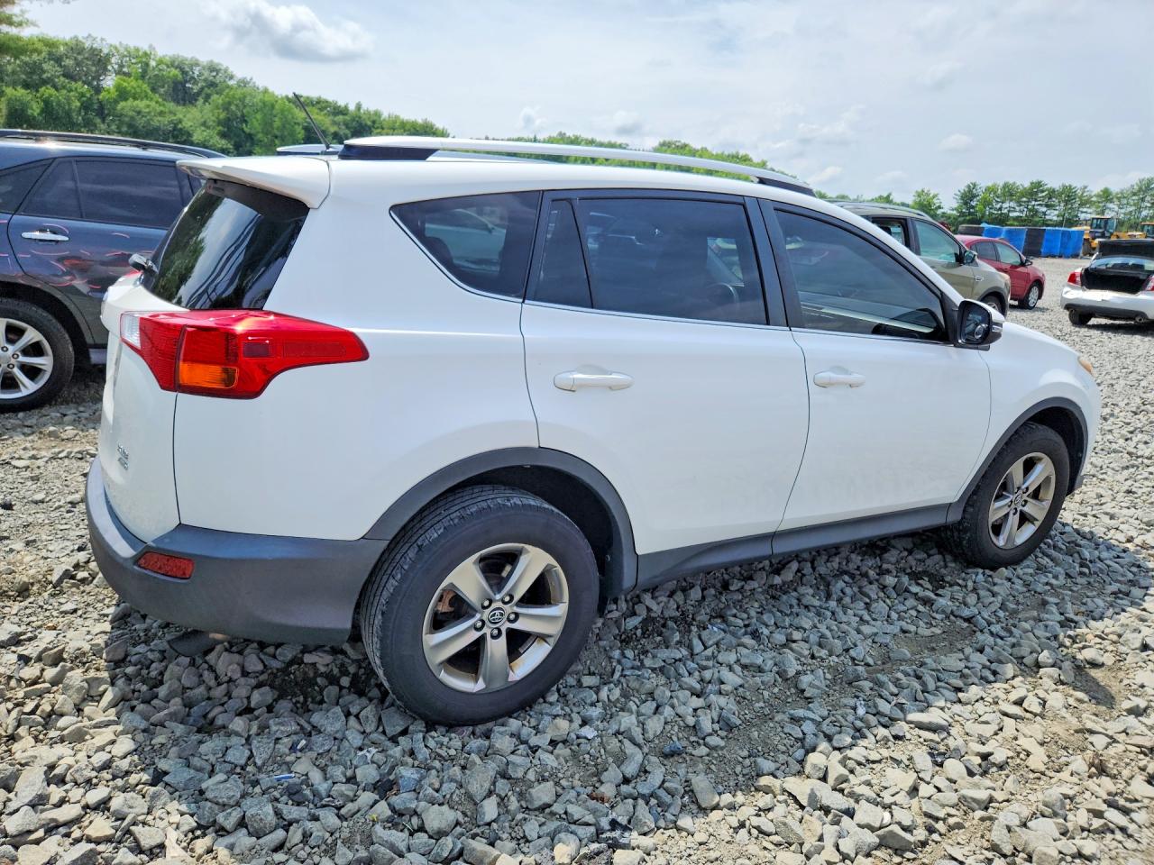 2015 TOYOTA RAV4
