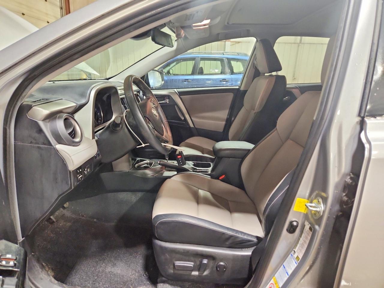 2016 TOYOTA RAV4