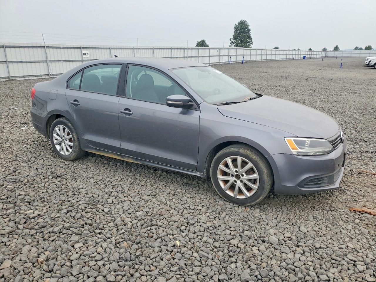 2011 VOLKSWAGEN JETTA