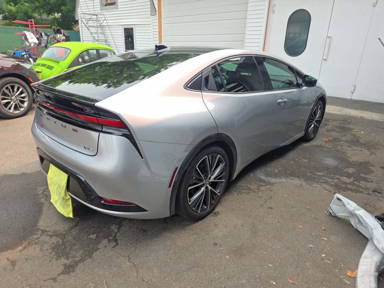 2024 TOYOTA PRIUS