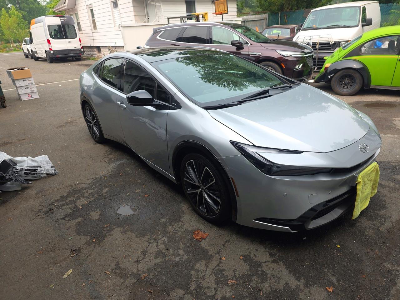 2024 TOYOTA PRIUS