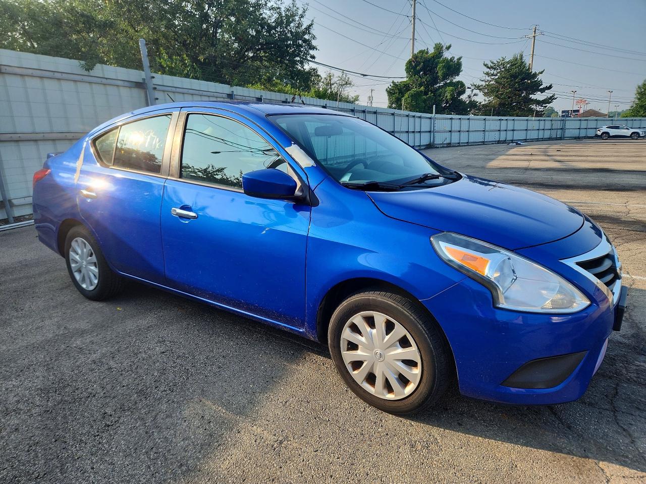 2017 NISSAN VERSA