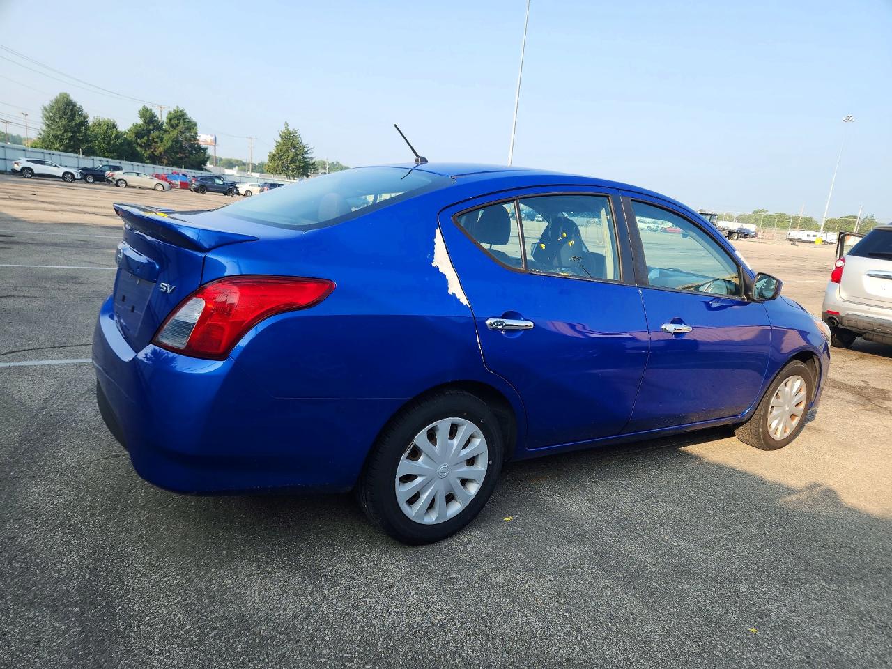 2017 NISSAN VERSA