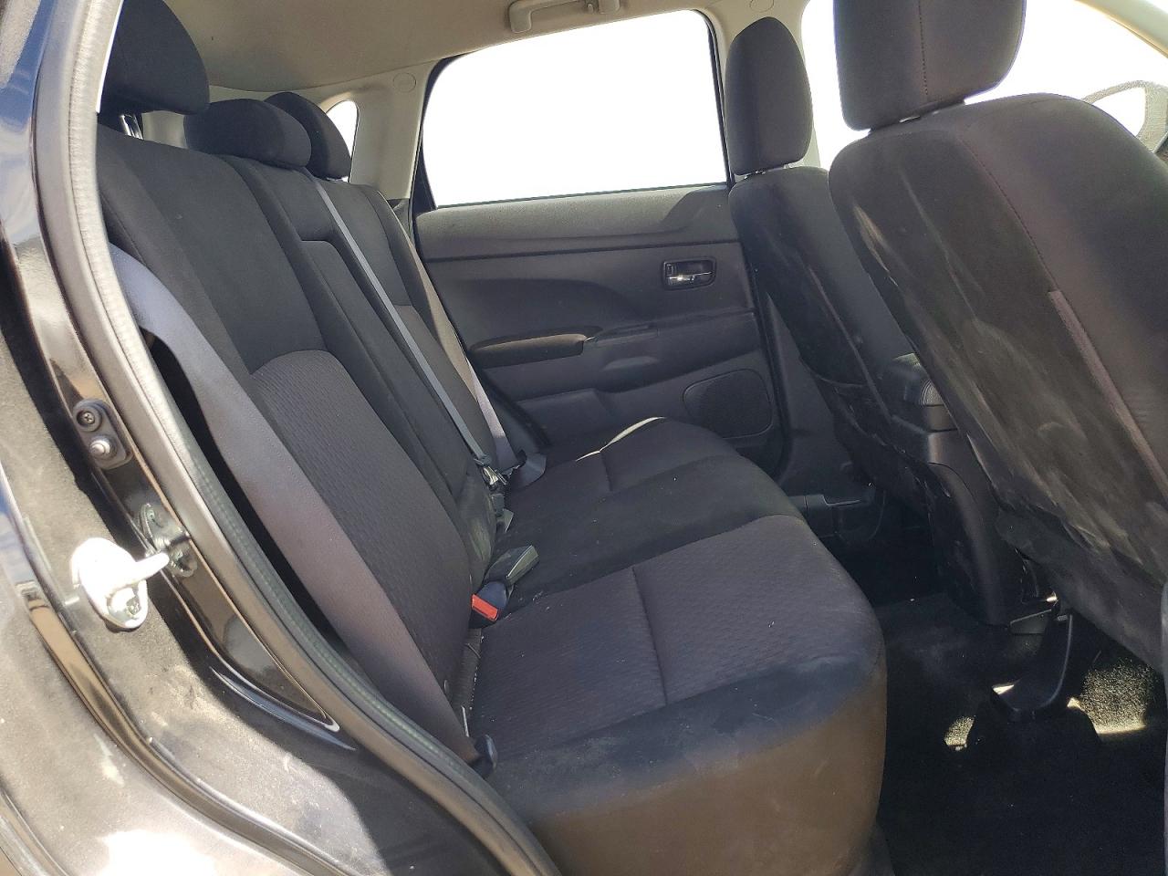 2019 MITSUBISHI OUTLANDER