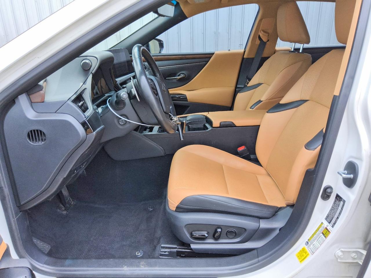 2022 LEXUS ES350