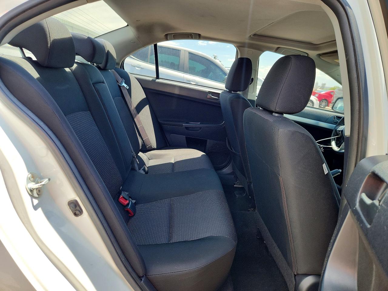 2011 MITSUBISHI LANCER