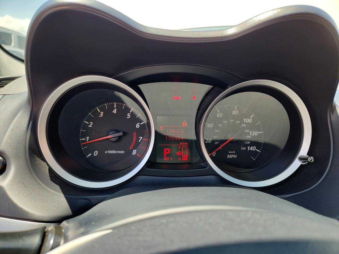 2011 MITSUBISHI LANCER
