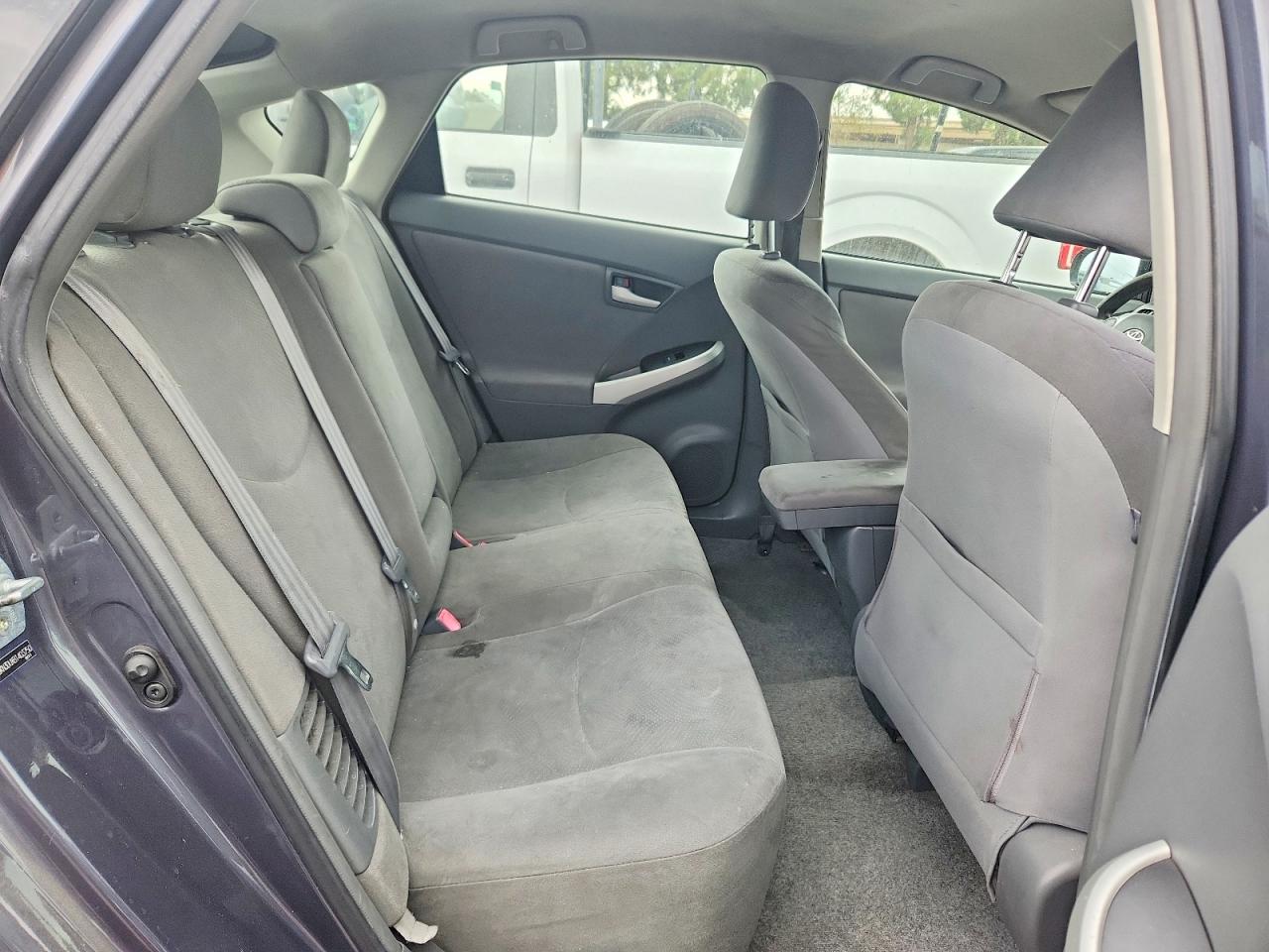 2011 TOYOTA PRIUS