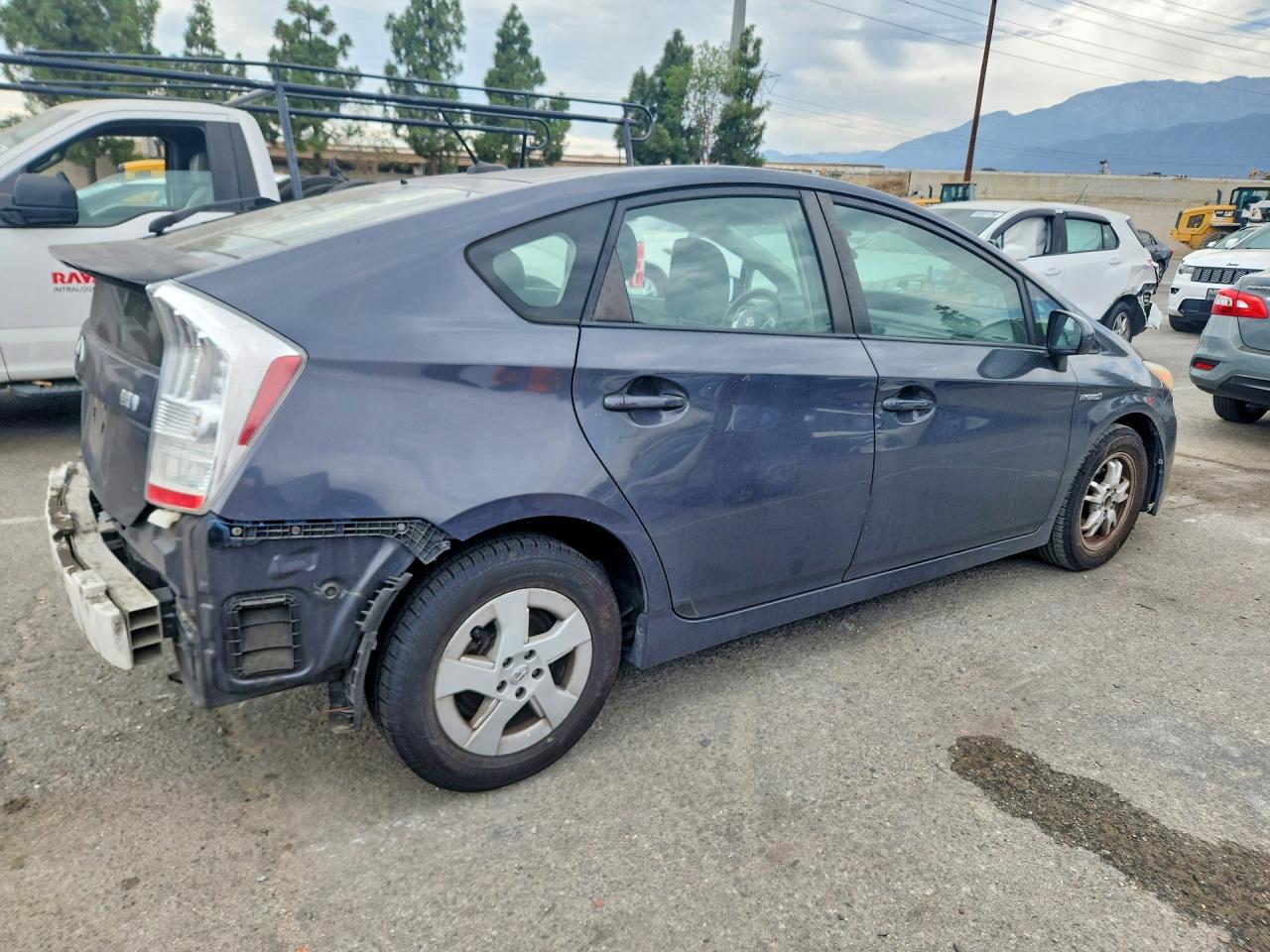 2011 TOYOTA PRIUS