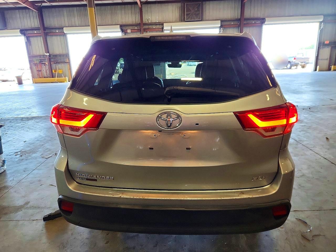 2019 TOYOTA HIGHLANDER
