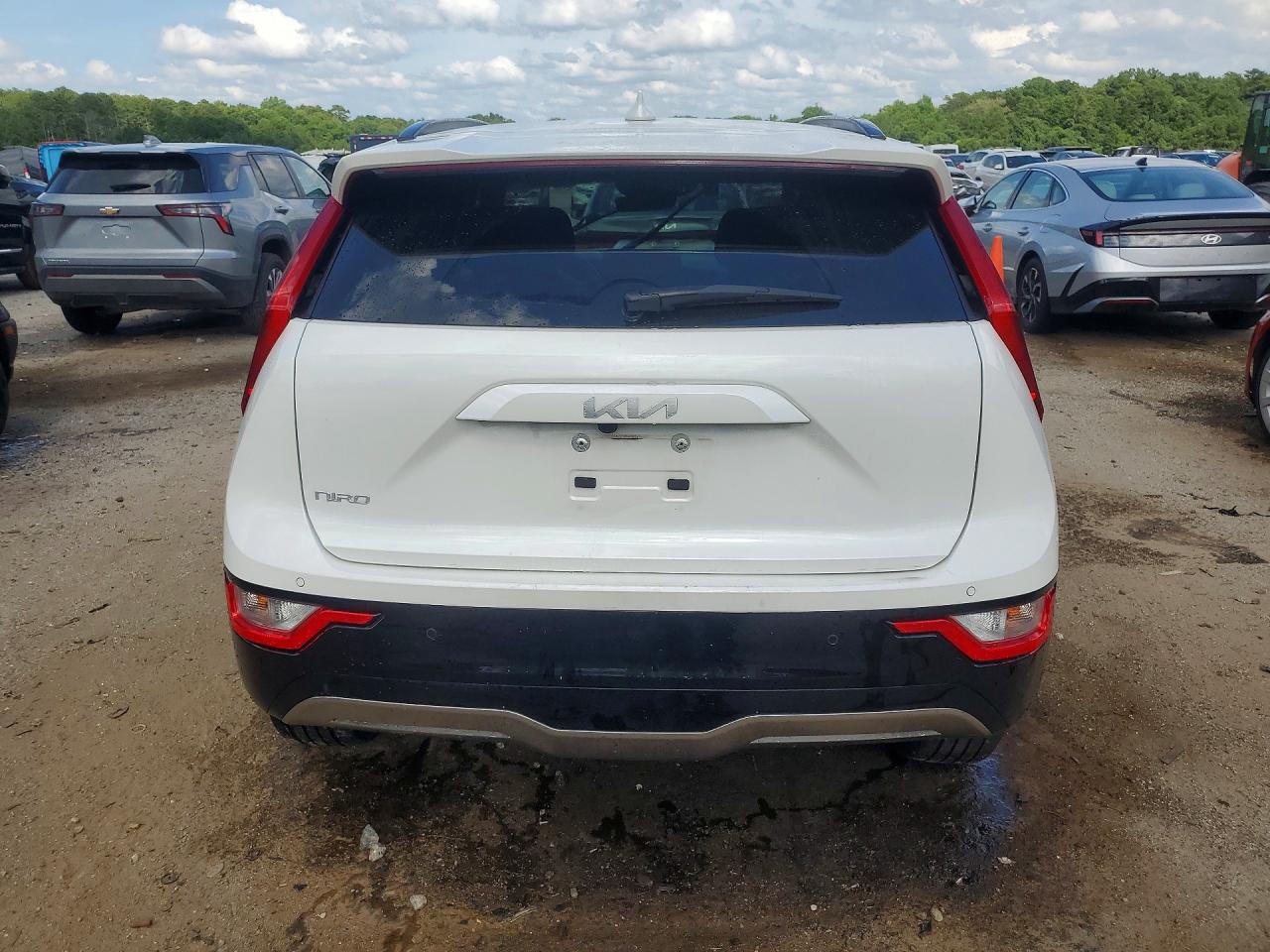 2024 KIA NIRO
