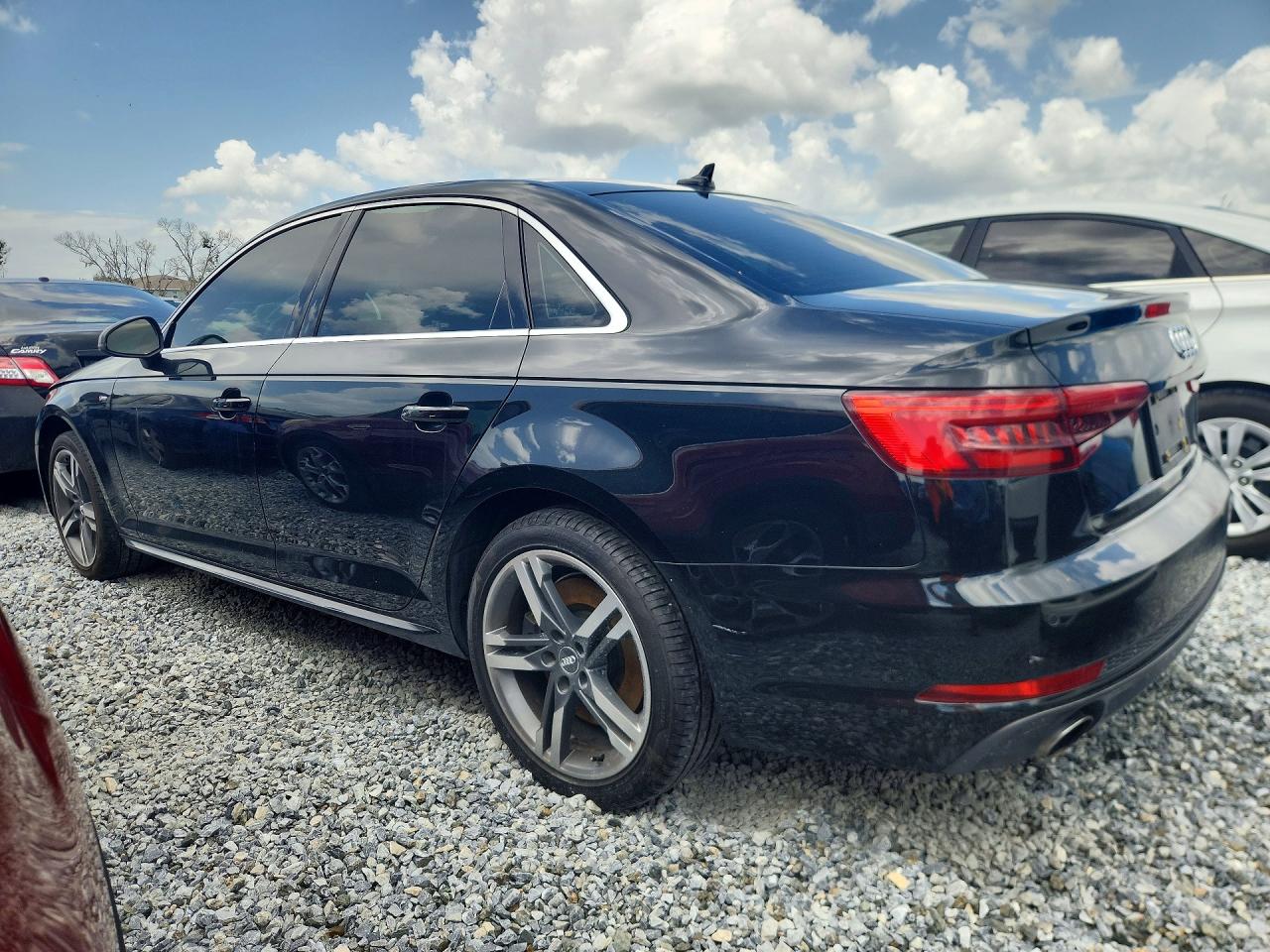 2017 AUDI A4