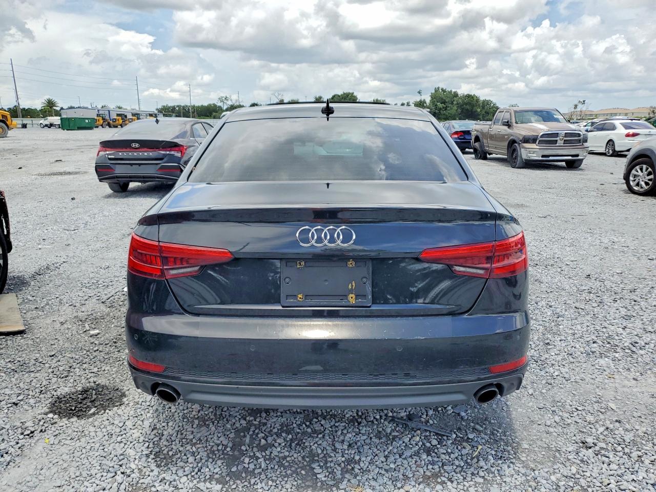 2017 AUDI A4