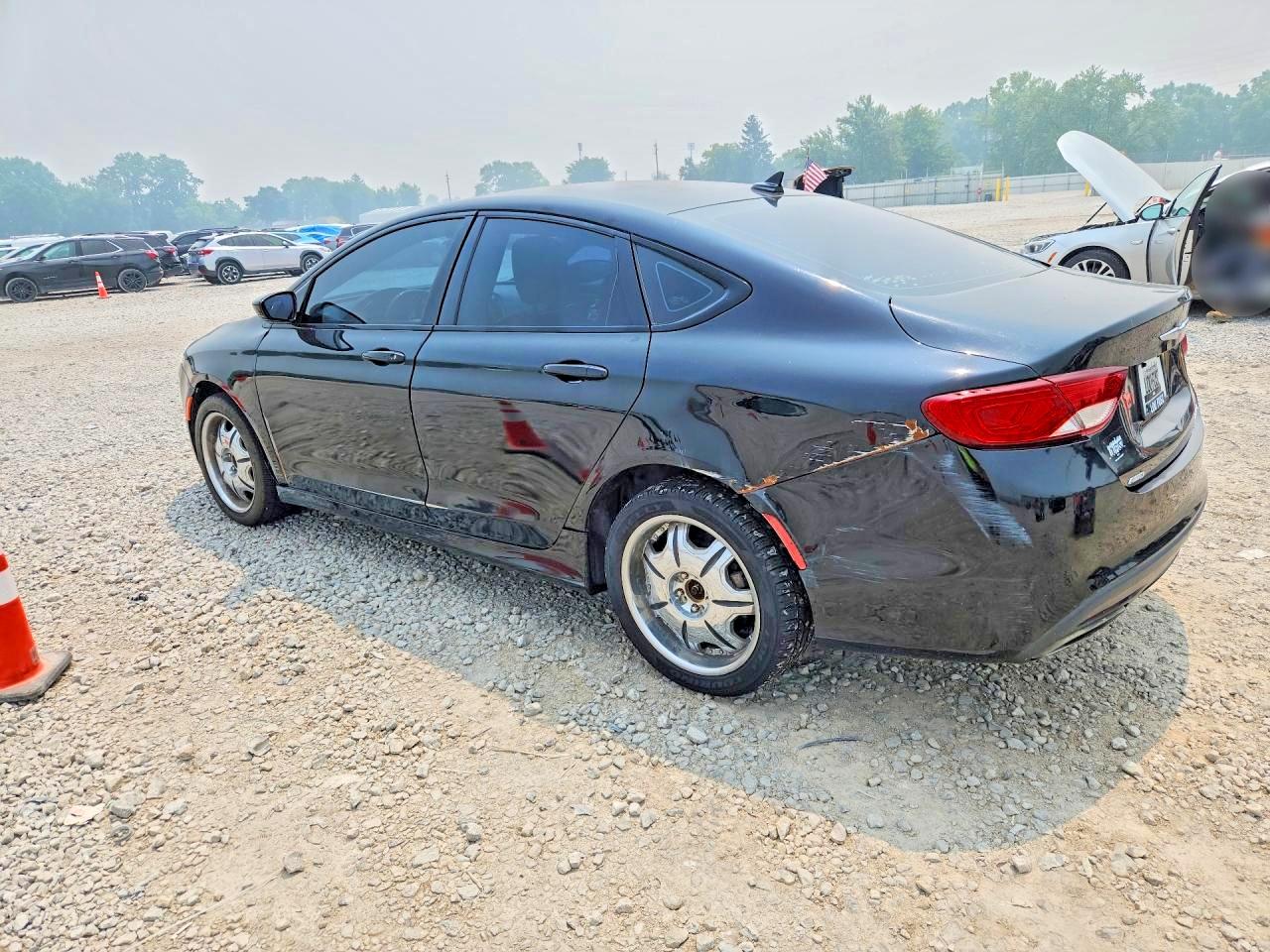 2015 CHRYSLER 200