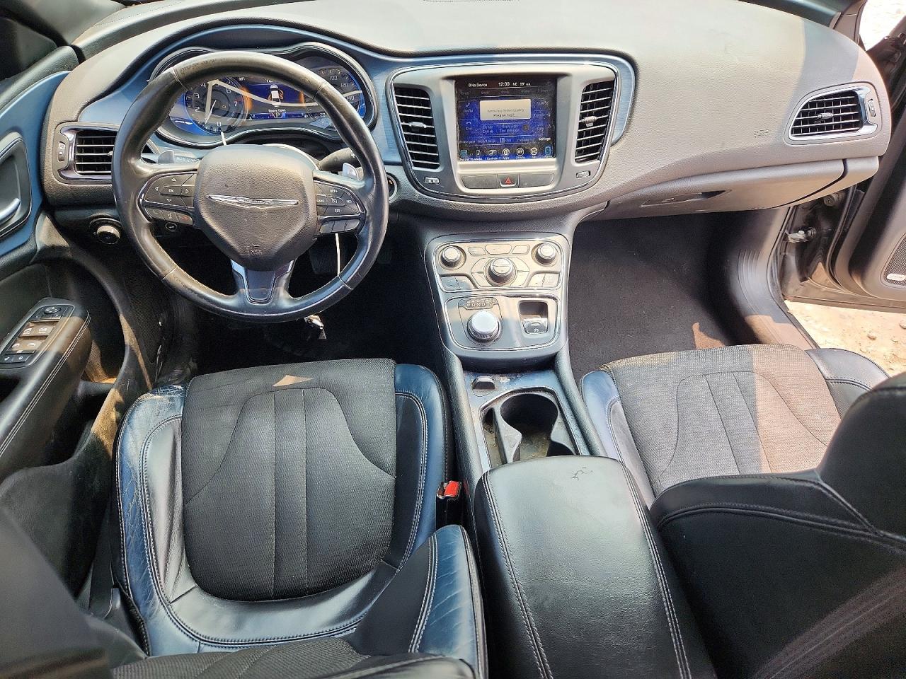 2015 CHRYSLER 200