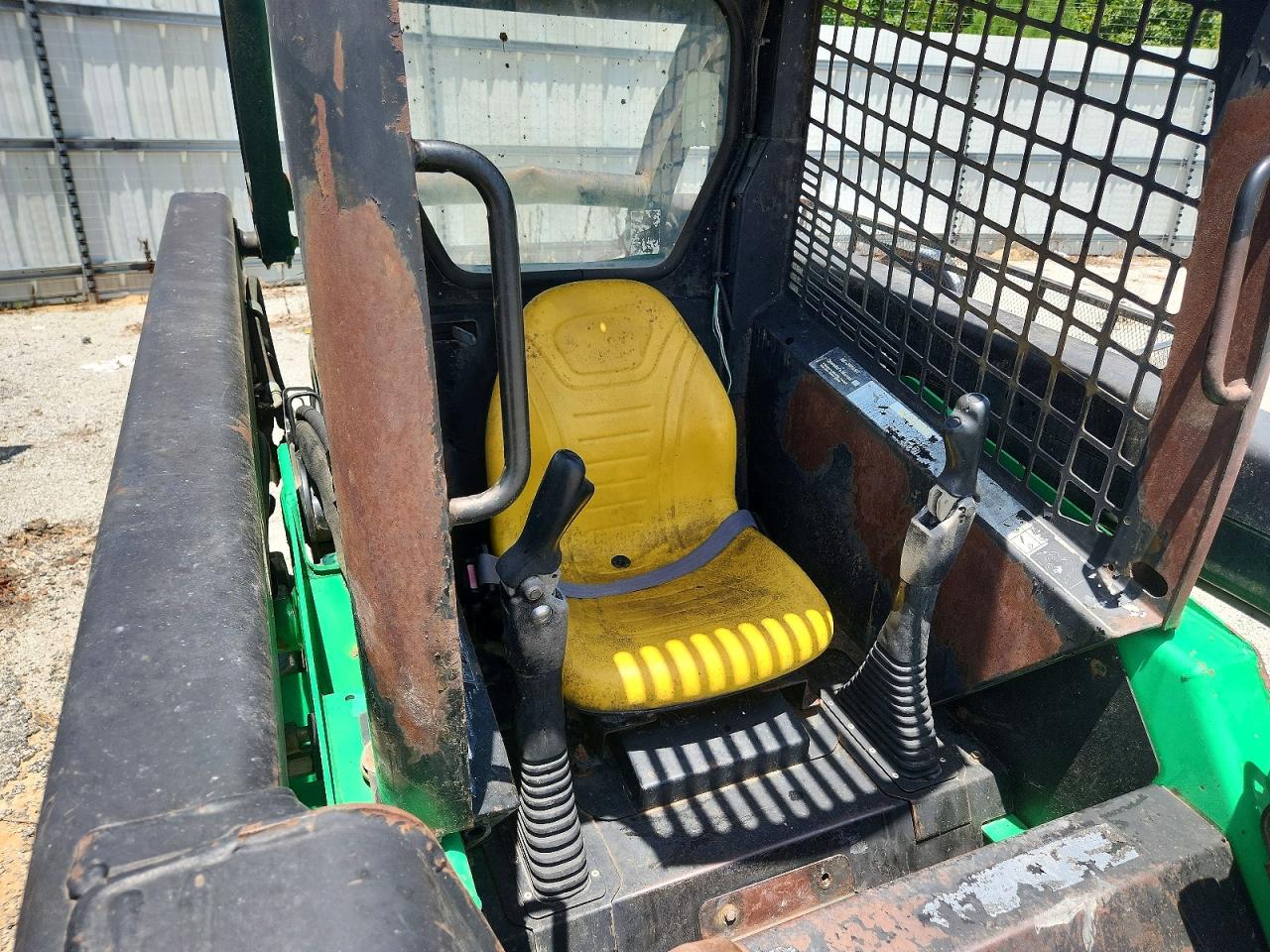 2011 DEERE UNKNOWN