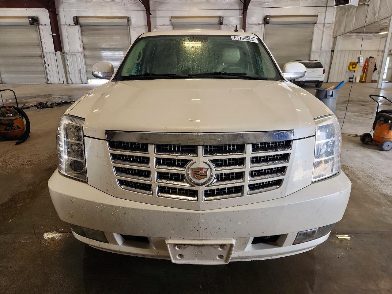 2013 CADILLAC ESCALADE