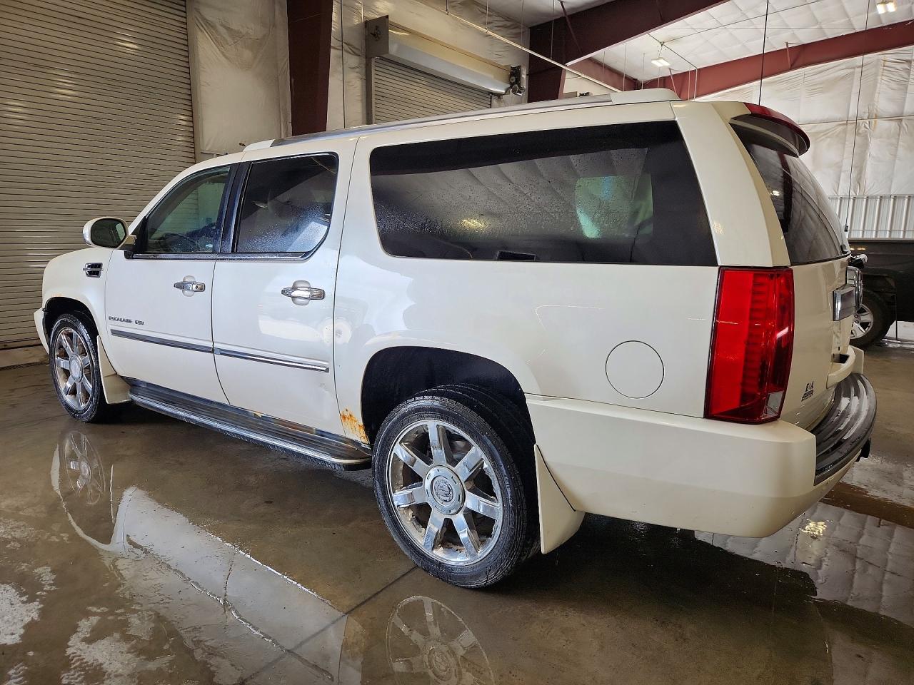 2013 CADILLAC ESCALADE