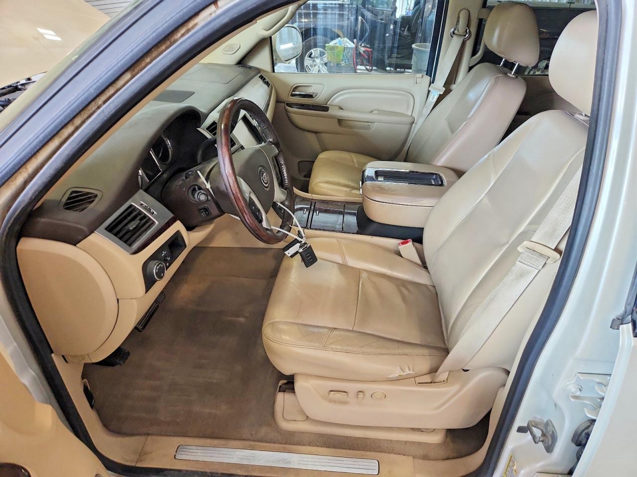 2013 CADILLAC ESCALADE
