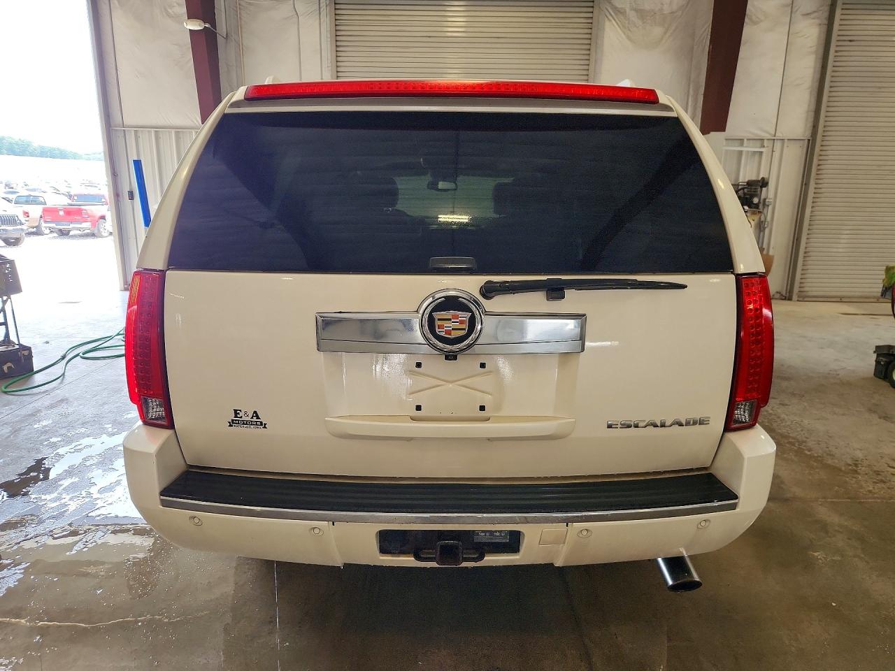 2013 CADILLAC ESCALADE