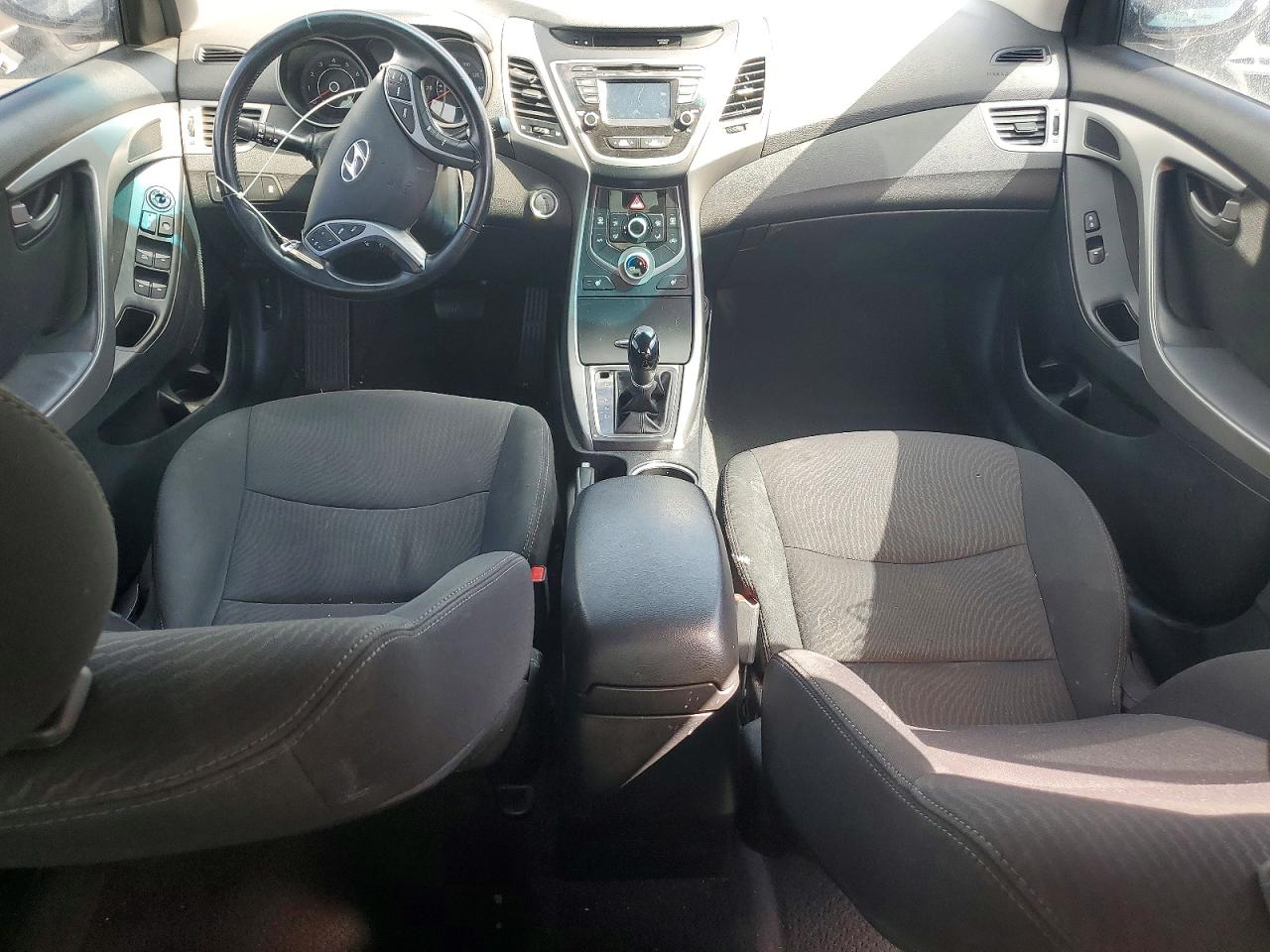 2016 HYUNDAI ELANTRA