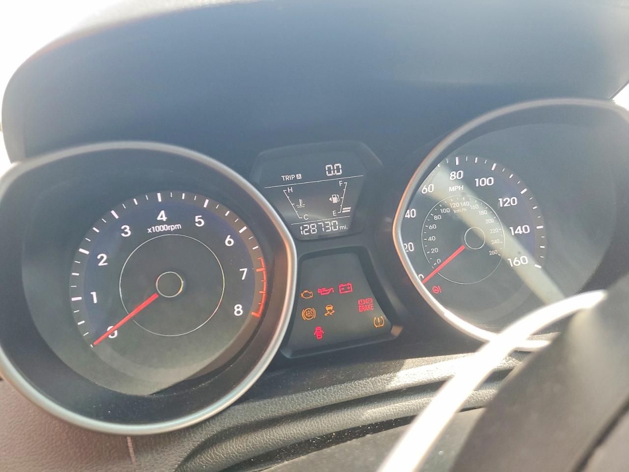 2016 HYUNDAI ELANTRA
