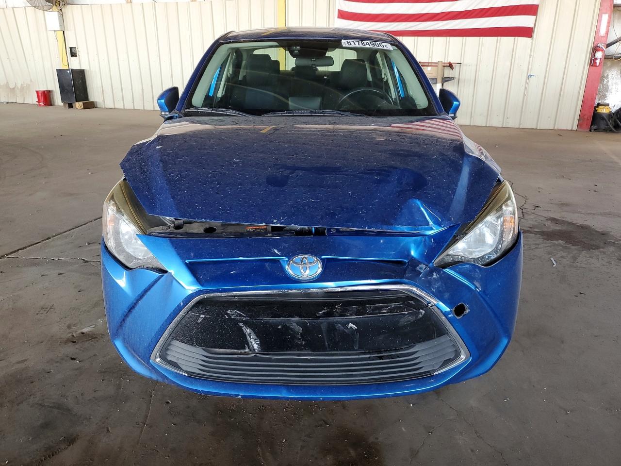 2017 TOYOTA YARIS