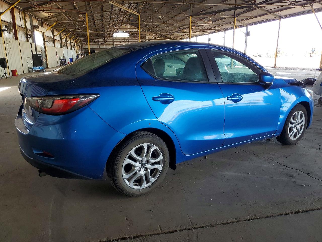 2017 TOYOTA YARIS