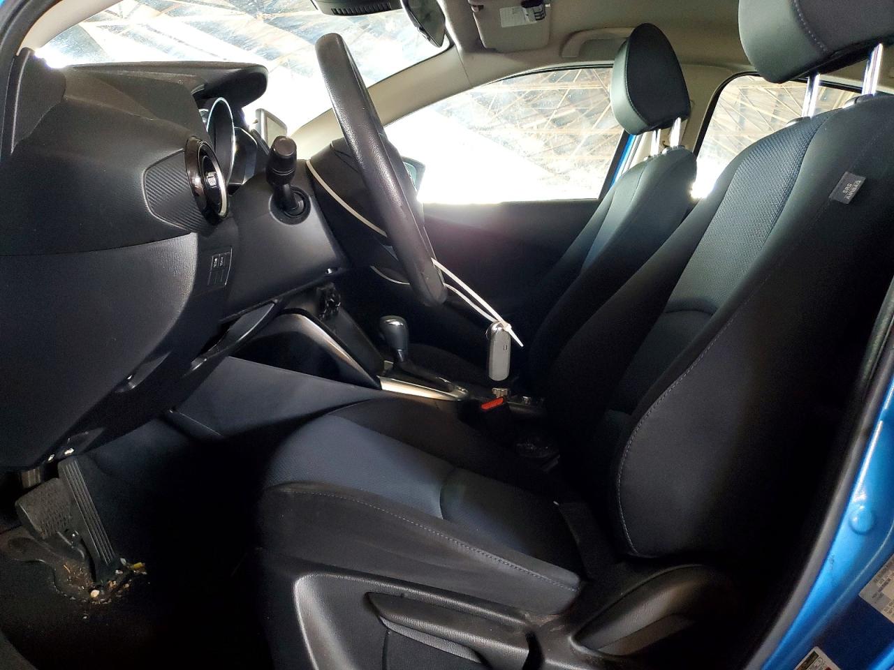2017 TOYOTA YARIS