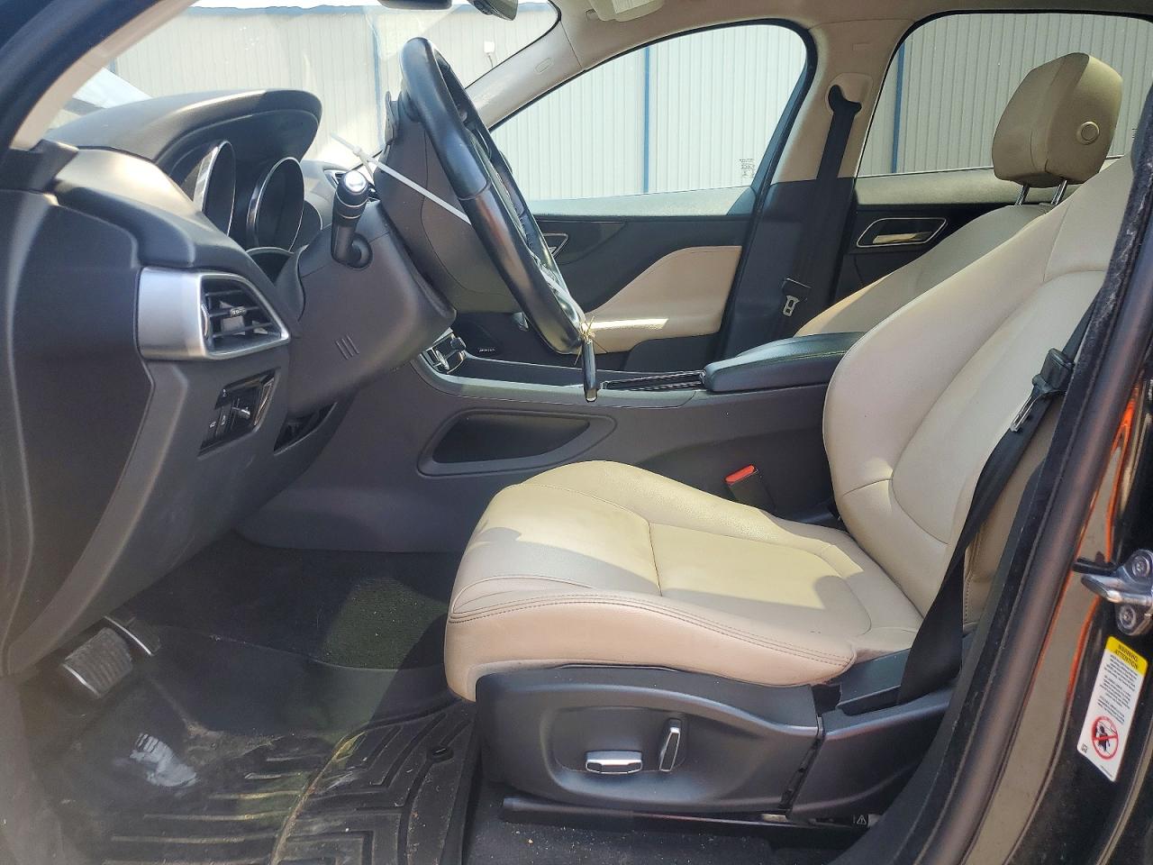 2019 JAGUAR F-PACE