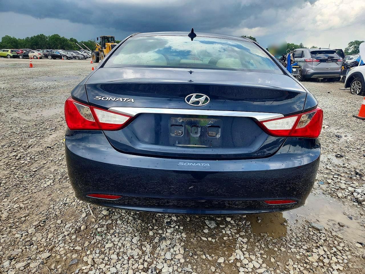 2013 HYUNDAI SONATA