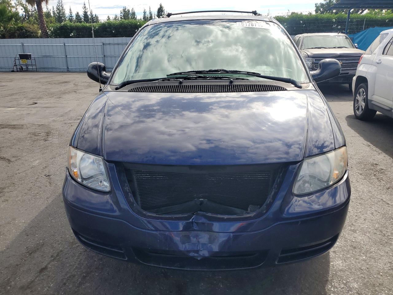 2005 CHRYSLER MINIVAN