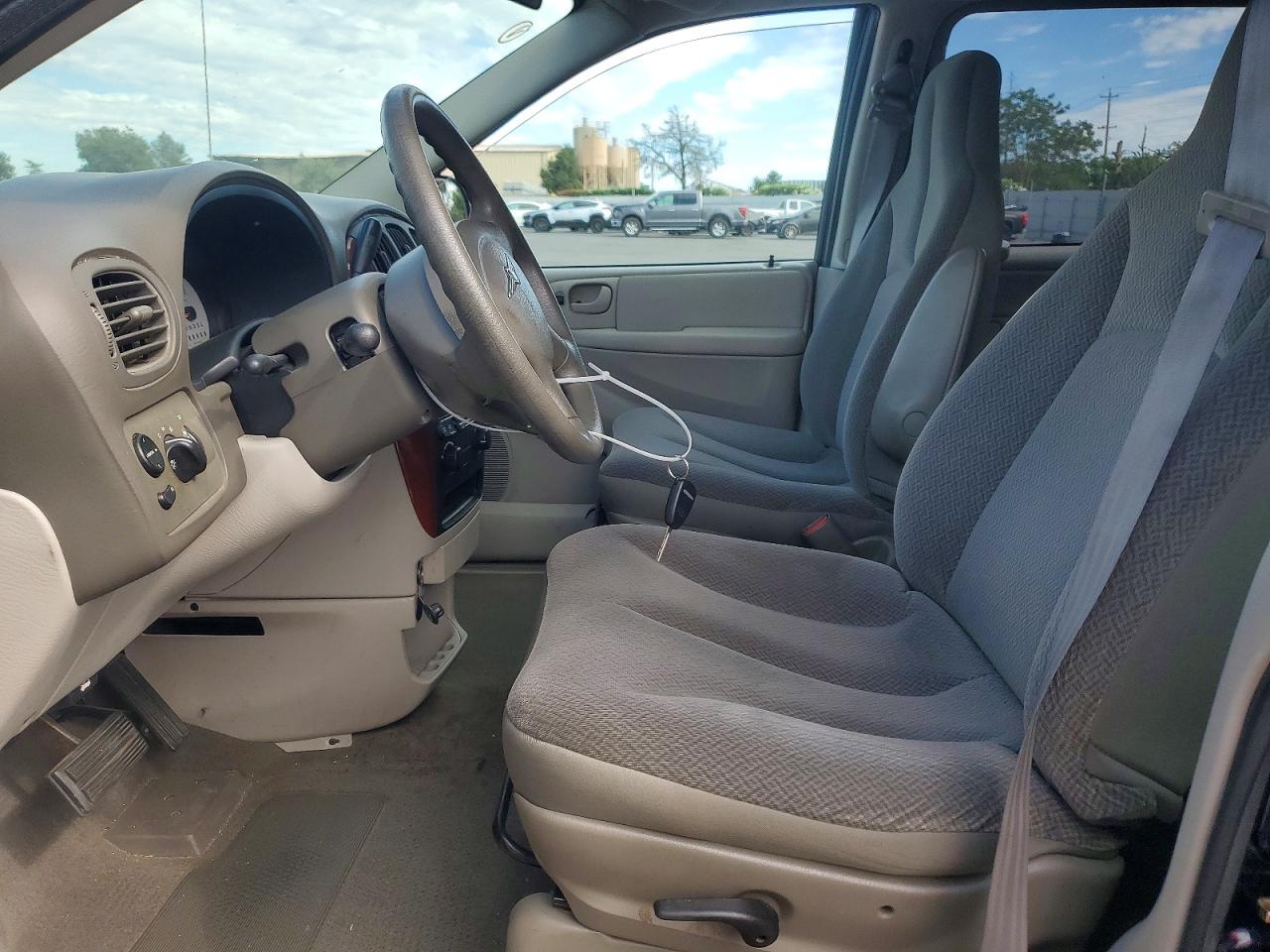 2005 CHRYSLER MINIVAN