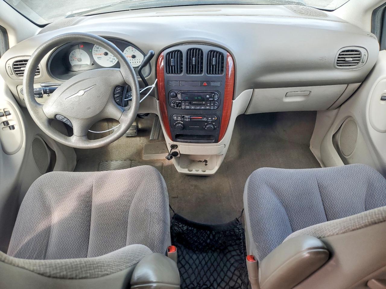 2005 CHRYSLER MINIVAN